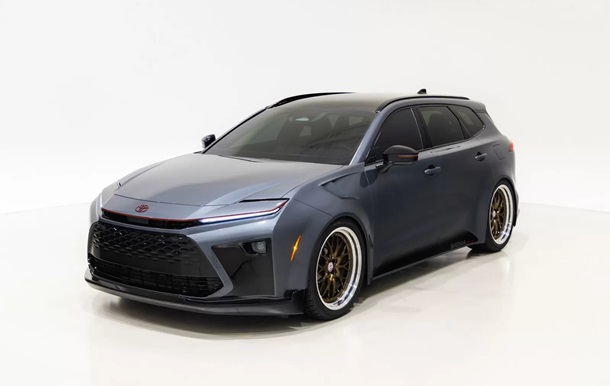 Toyota создала спортивную версию Crown Signia