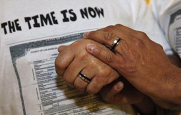 Новини Британії - Британський уряд може заборонити одностатевим парам використовувати терміни мати та батько