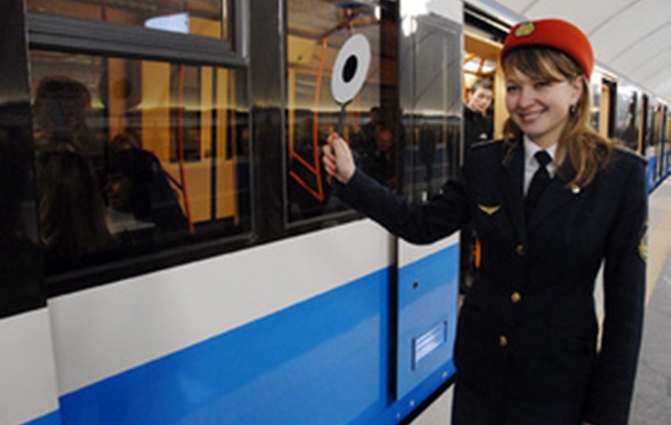 Новий рік 2013 - У Новорічну ніч столичне метро працюватиме довше