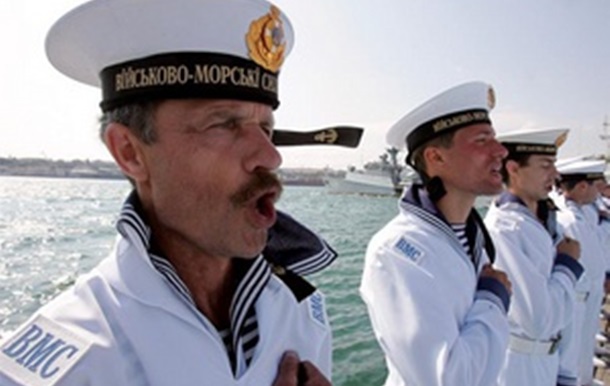 Українські та російські військові моряки вшанували пам ять загиблих в ДТП військовослужбовців ВМС