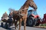 Як селяни голосувати добираються. Фоторепортаж